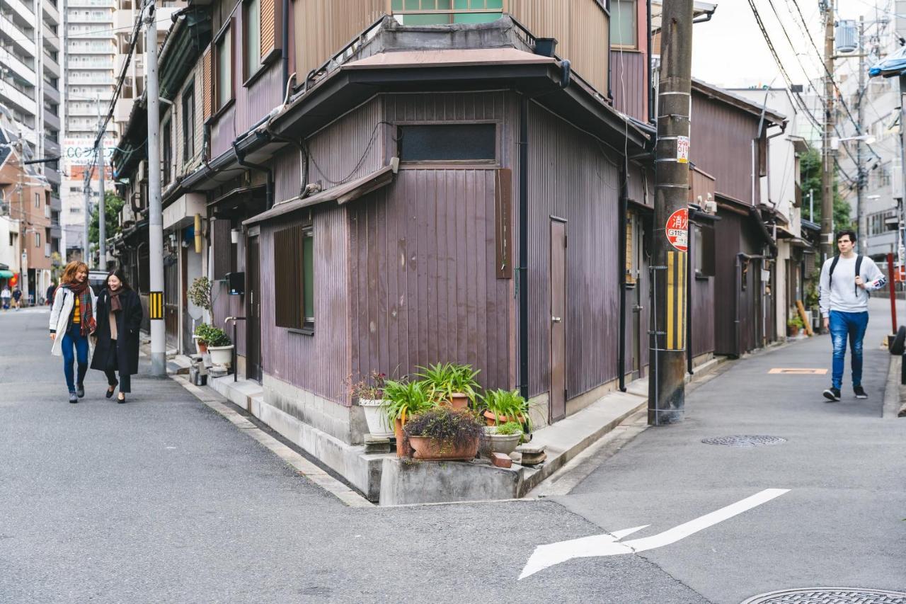 Linda 106 Asrama Osaka